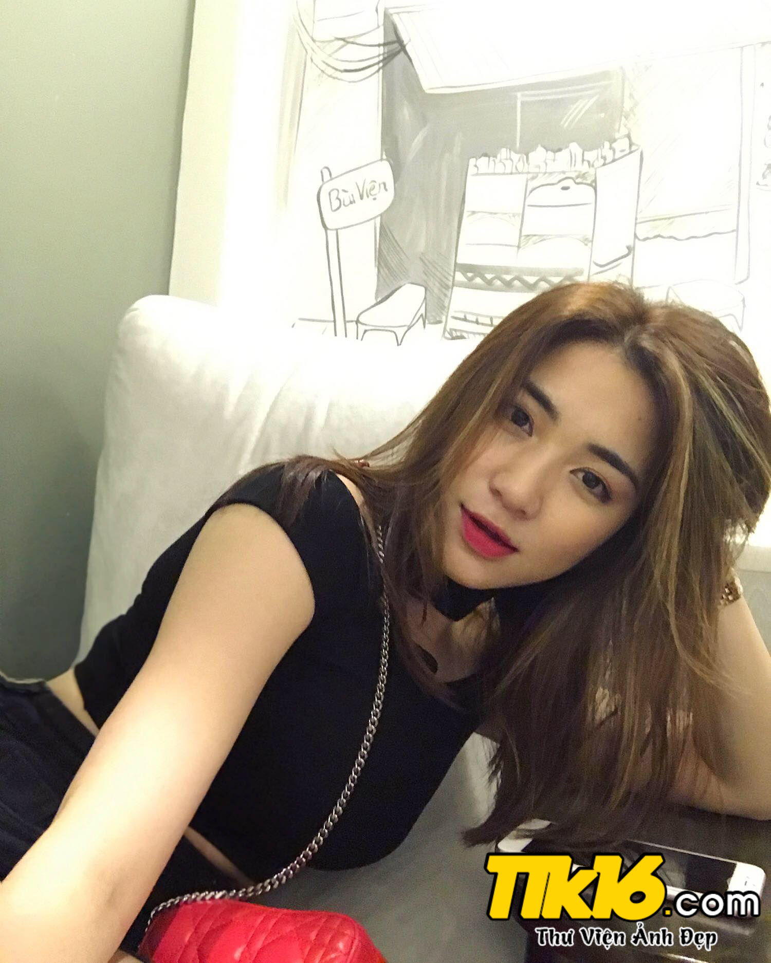 Tiểu sử Ca sĩ Hòa Minzy